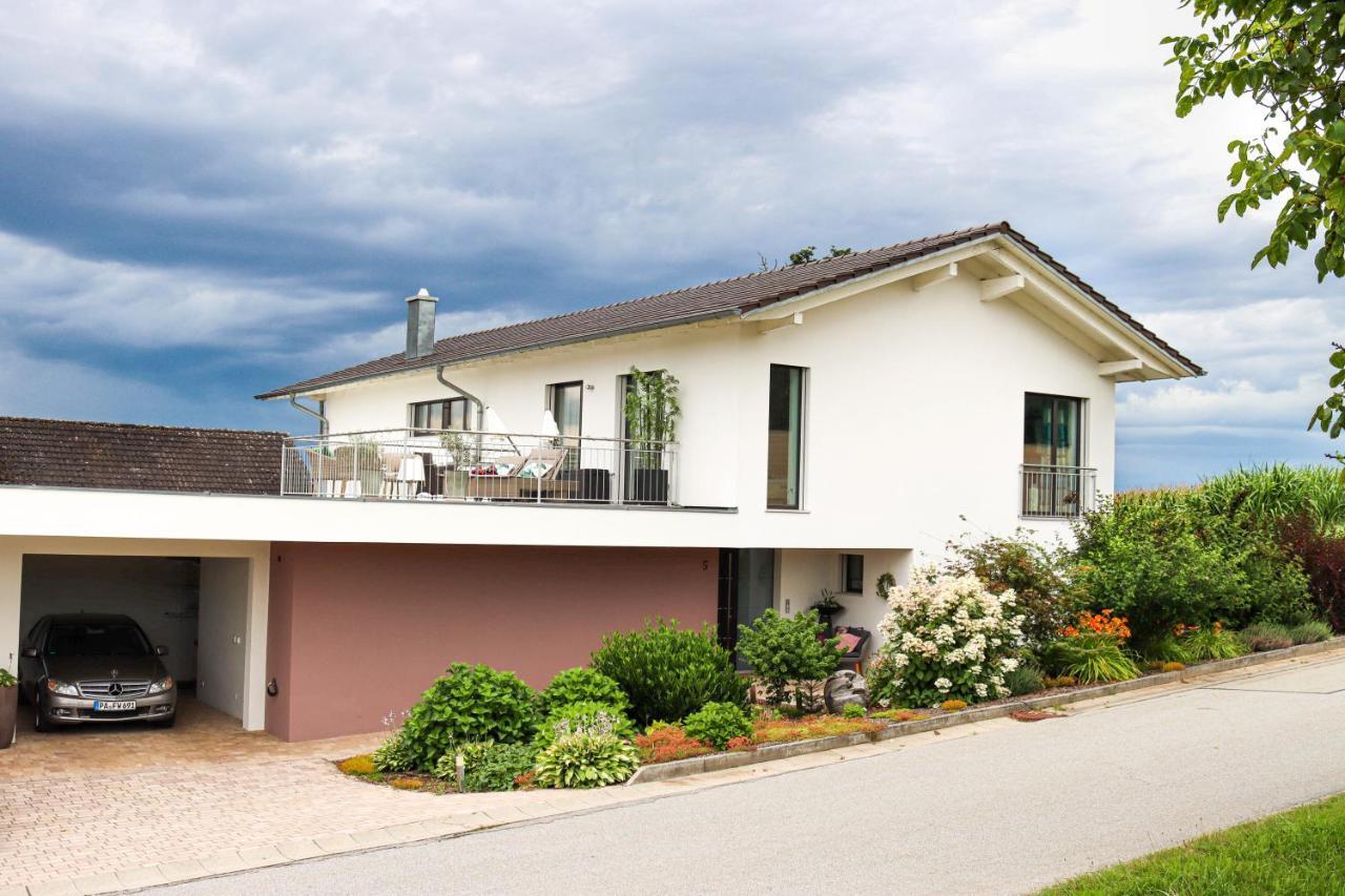 Moderne Ferienwohnung Naehe Bad Griesbach, Haarbach Экстерьер фото